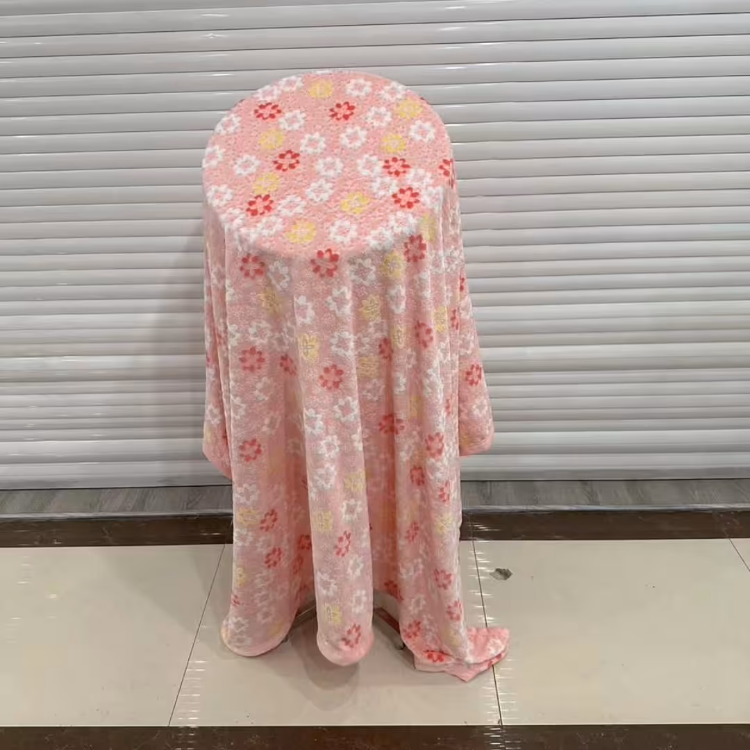 پتو ژله ای دونفره سه بعدی (دور گل برجسته) لبه دوزی وزن 1400 گرم در 6رنگ 