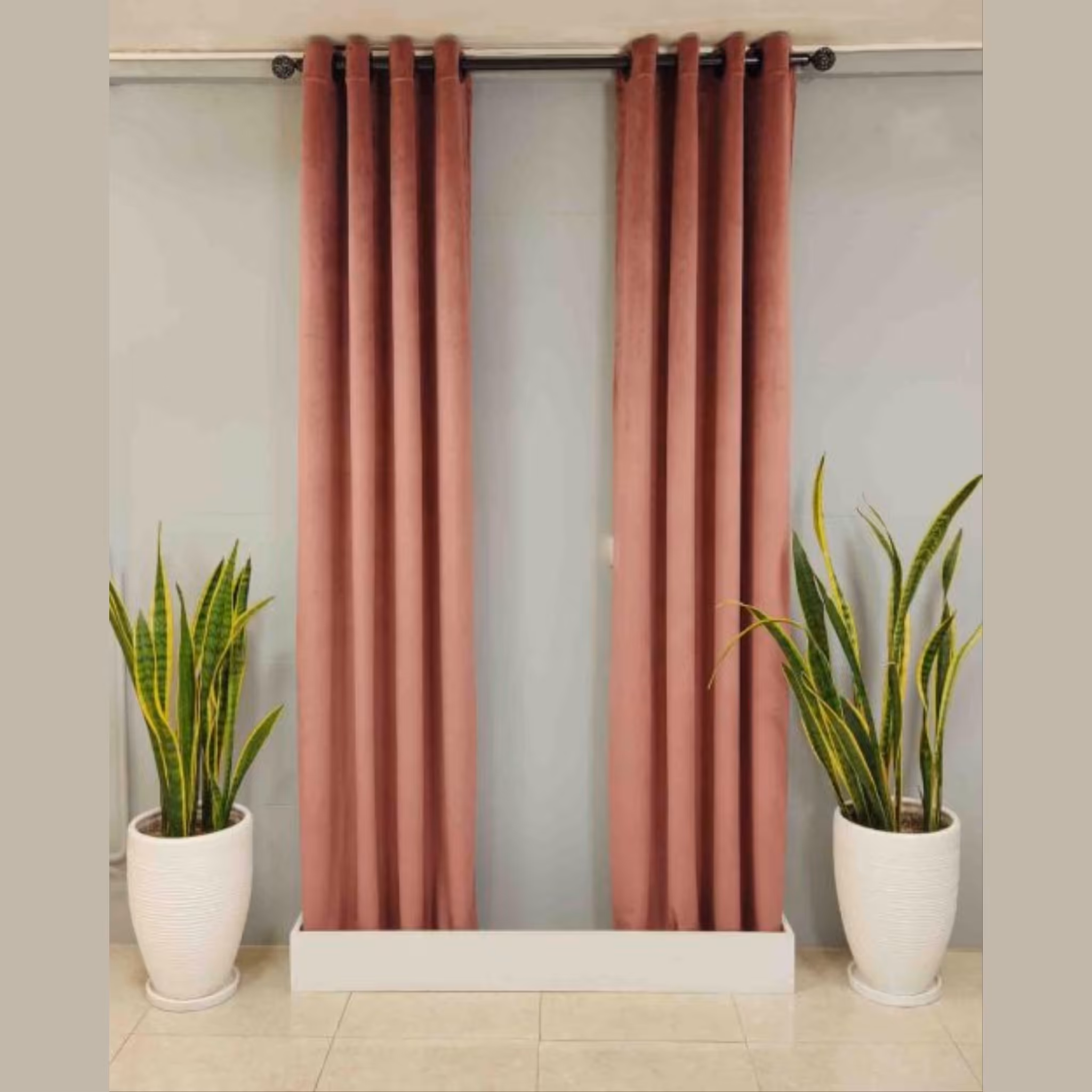 پرده مخمل کالیفرنیا رنگ صورتی کالباسی