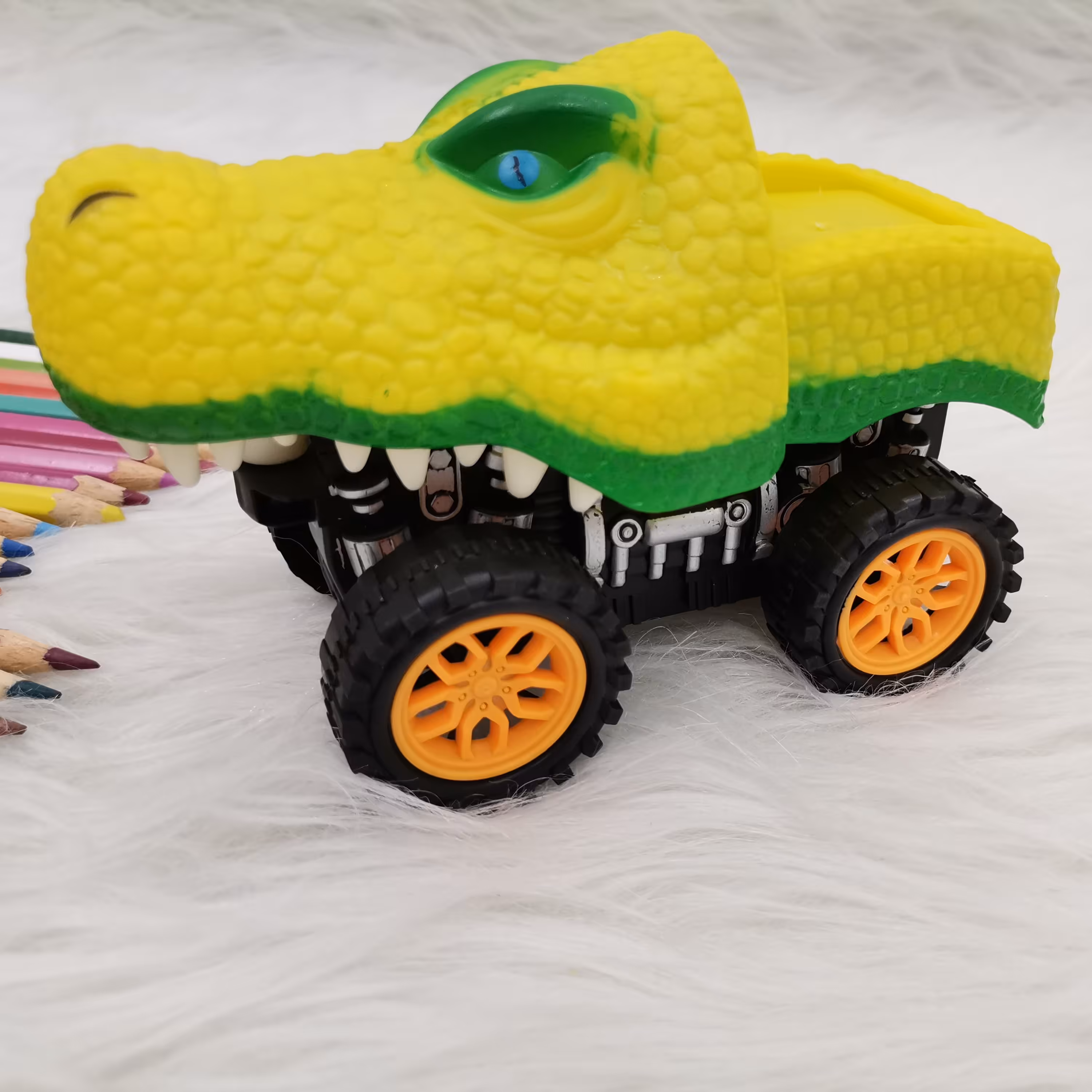 اسباب بازی ماشین قدرتی حیوانات مدل کوروکودیل  ابعاد 14سانتی متر
