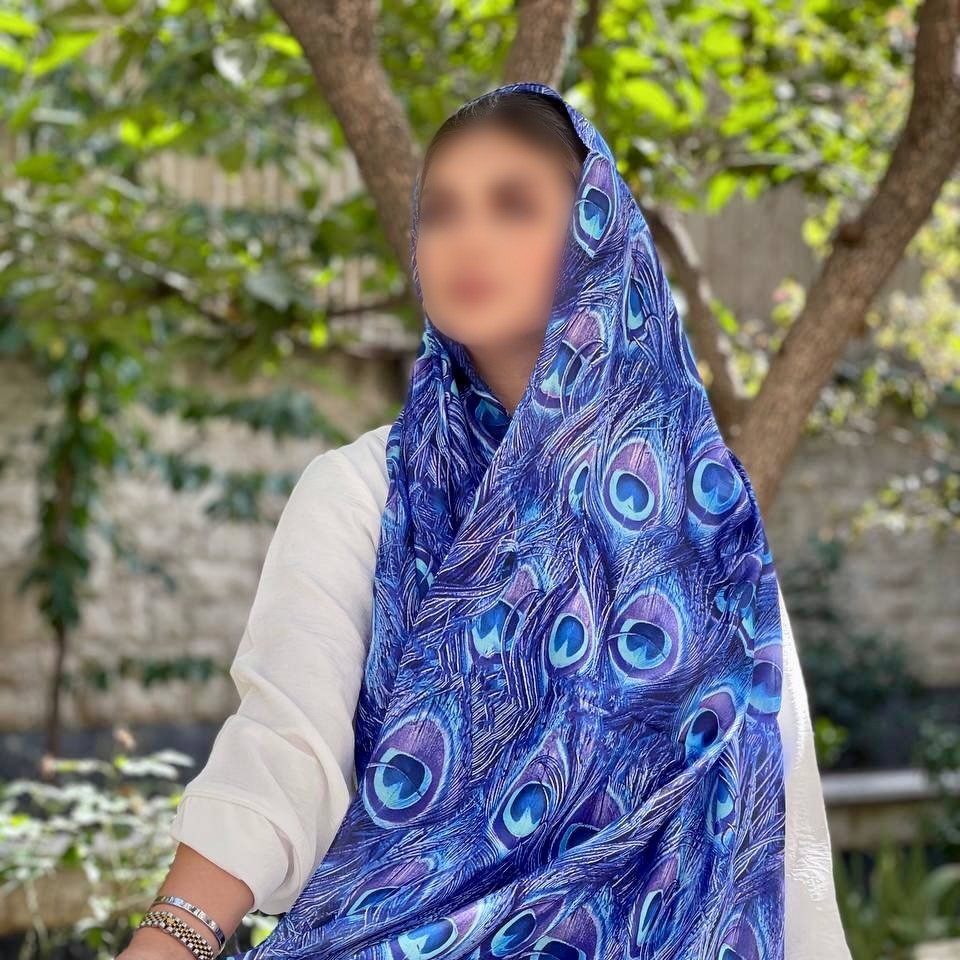 شال نخی بهاره خنک و سبک زمینه آبی باارسال رایگان