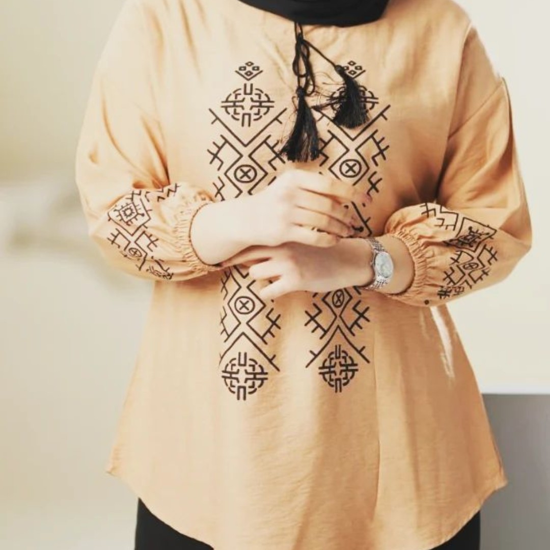 کد 4736
تونیک کرسپو چاپی
جنس عالی
