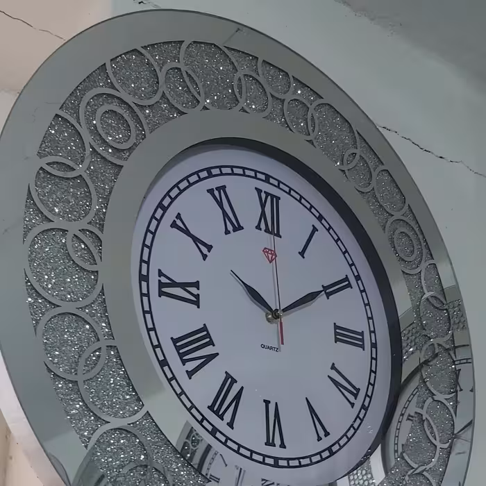 ساعت دیواری نگینی طرح حباب نگین نقره ایی(ارسال رایگان)