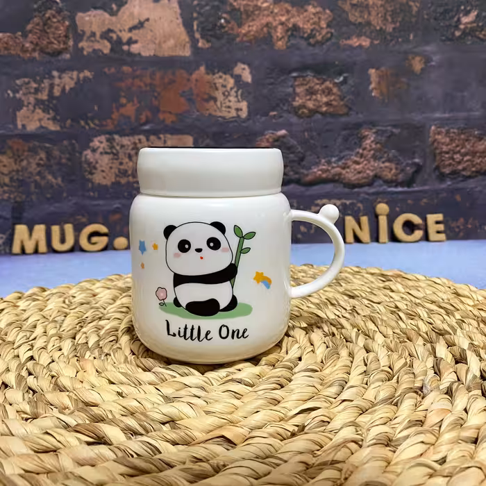 ماگ سرامیکی طرح پاندا مدل درب آینه ای کد bambo رنگ سفید 