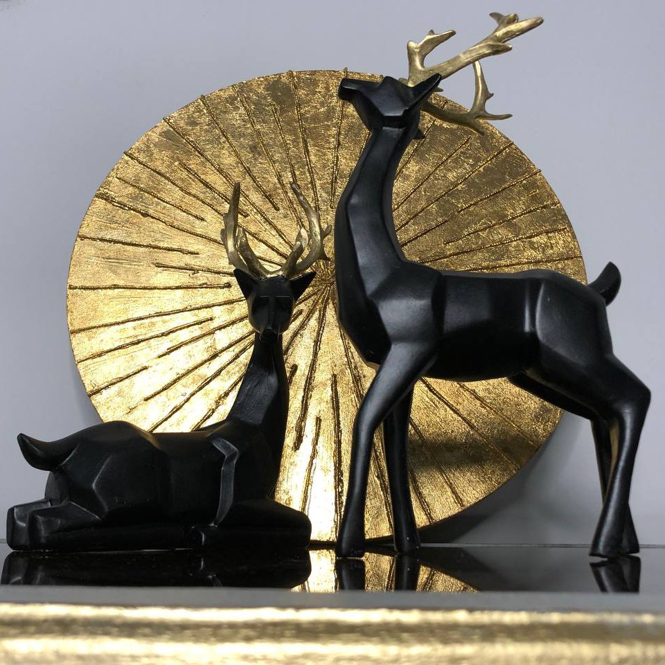 مجسمه گوزن