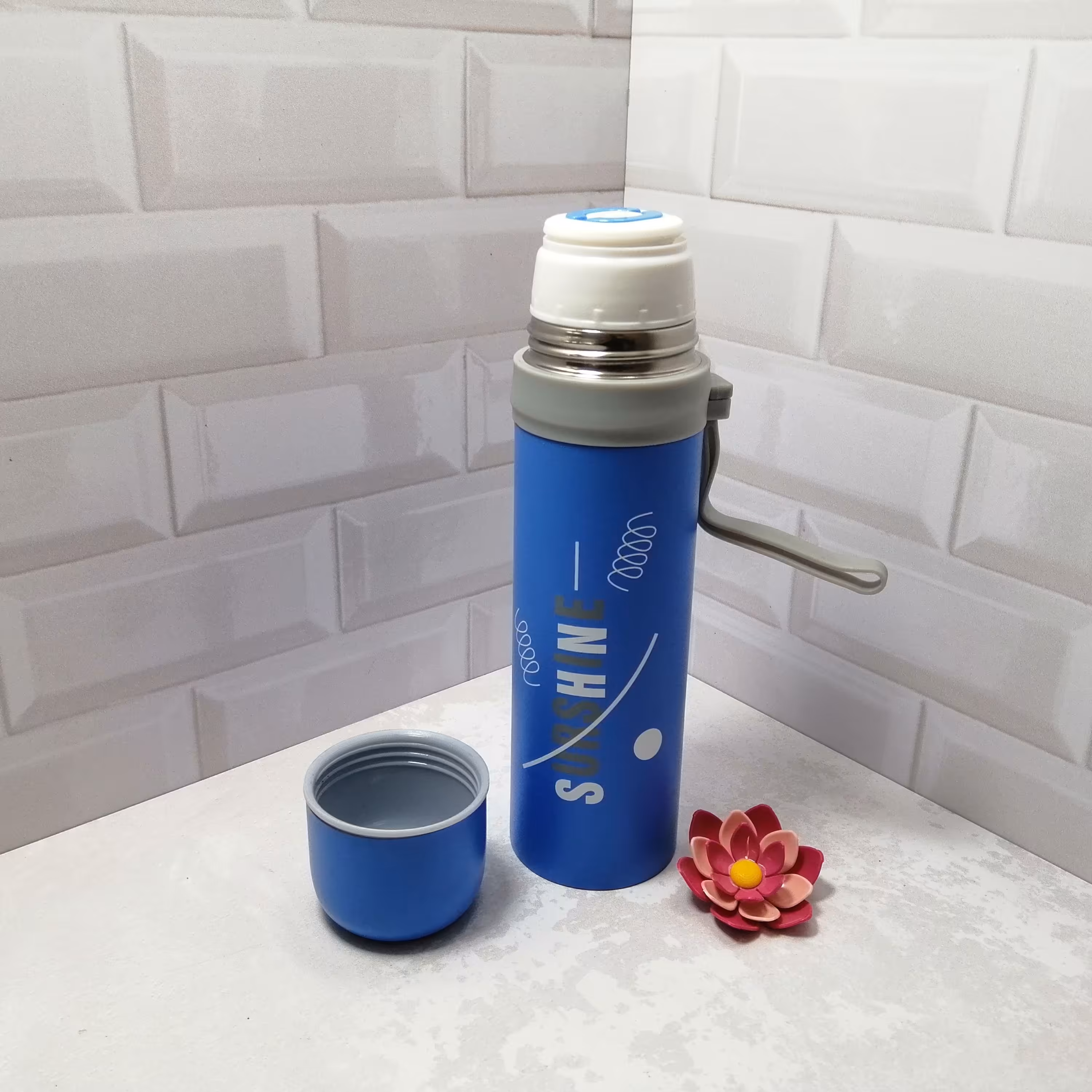 فلاسک نیم لیتر رنگی فلاکس استیل نیم لیتر دارای جعبه کادوئی 