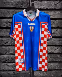 کیت اول تیم ملی فوتبال کرواسی جام جهانی 1998 کلاسیک