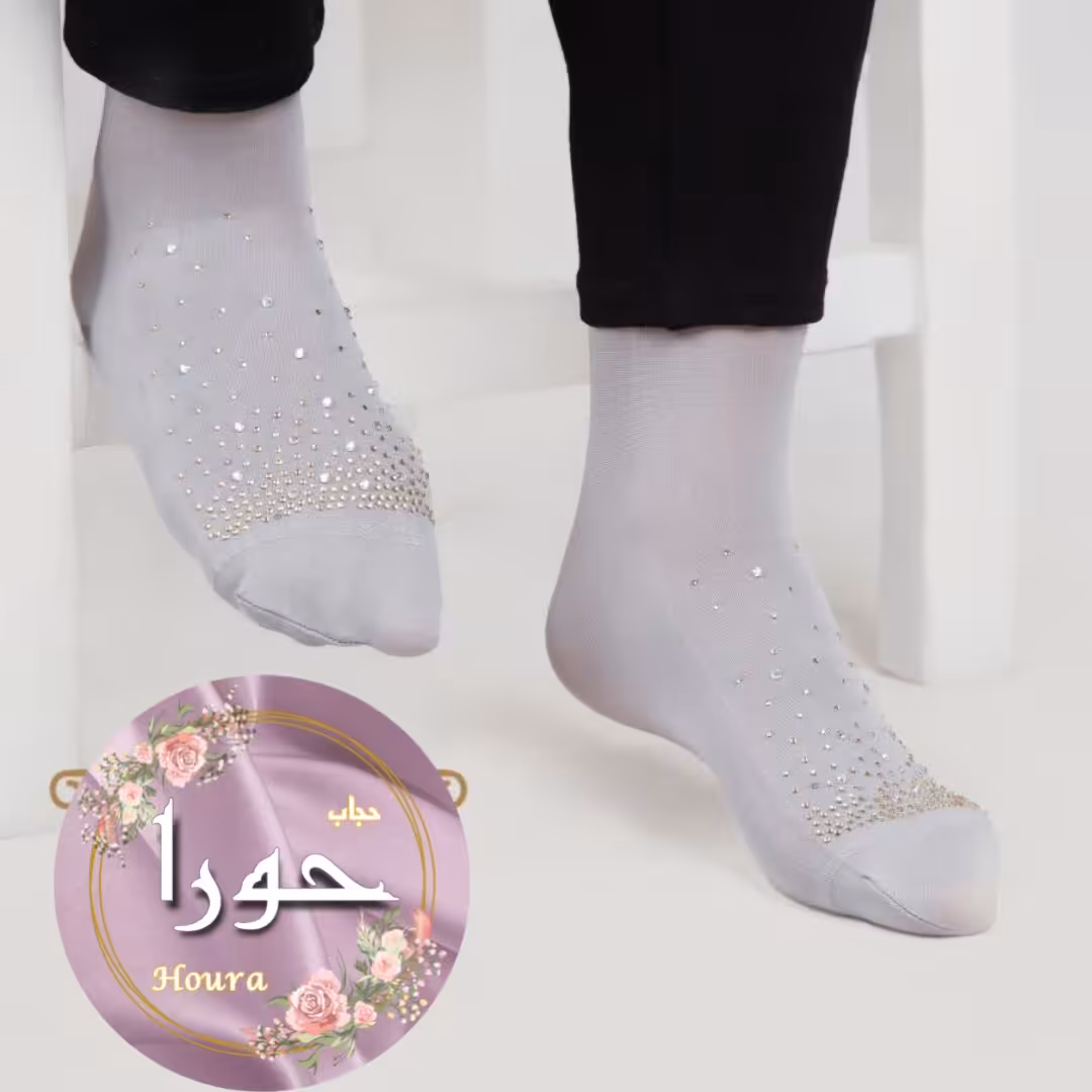 جوراب نگین دار در دو رنگ مشکی و سفید در طرح های مختلف