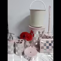 ست سرویس بهداشتی 7پارچه رزمن، طرح اسکوار، رنگ کالباسی نقره ای