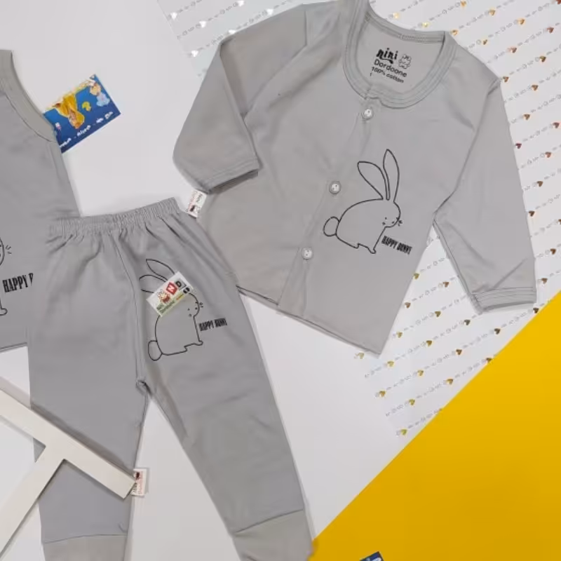 لباس نوزادی ست دوتکه بلوز و شلوار طرح خرگوش طوسی کد123