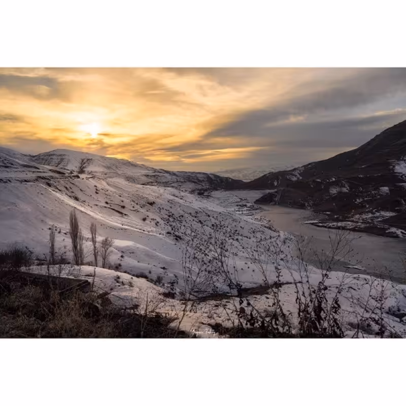 تابلو شاسی کد benpics-0082 (ابعاد 60x40 - شاسی 8 میل-کاغذ سیلک-اصالت تصویر)