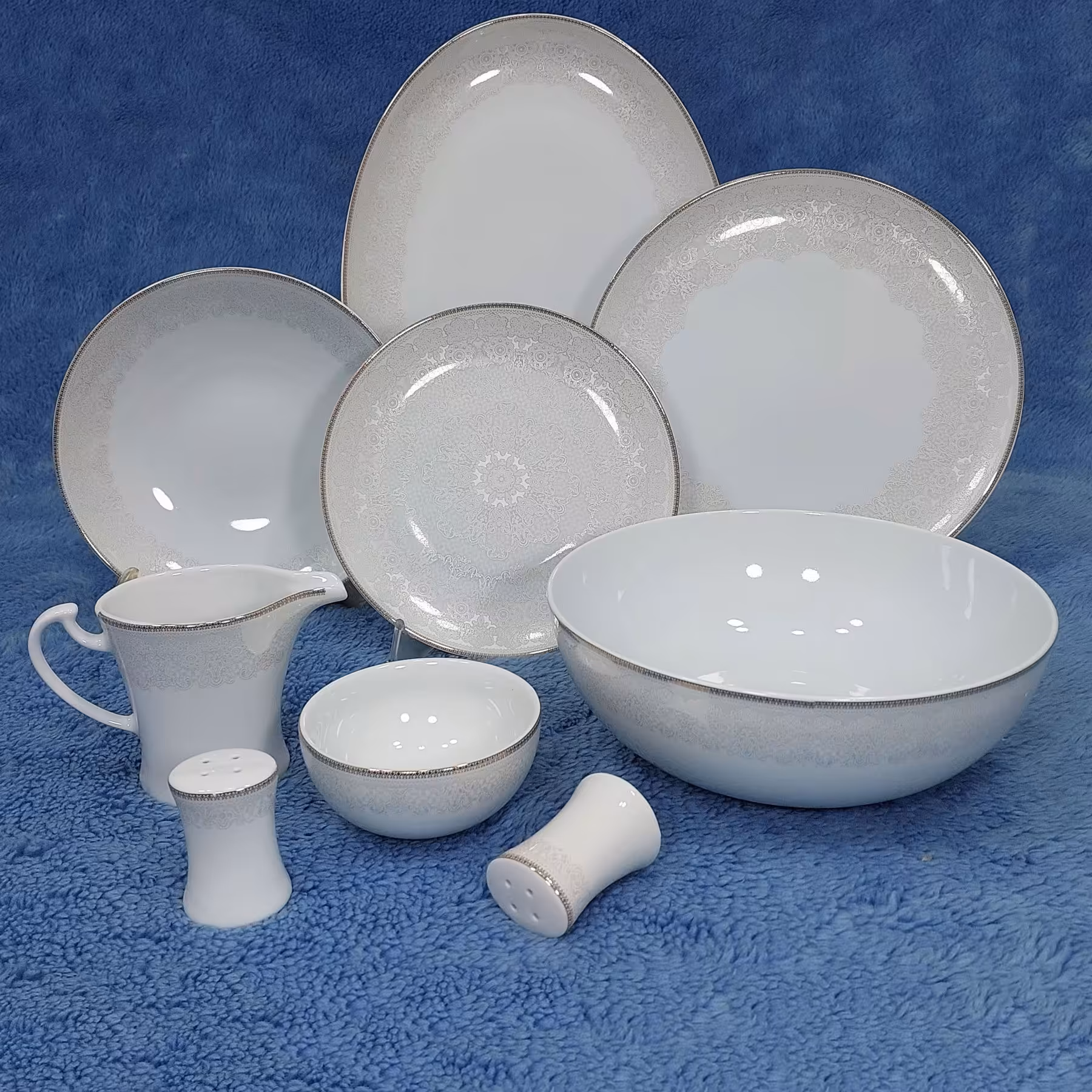 سرویس 29 پارچه چینی لورین مدل سلنا صدفی طلایی (6 نفره)