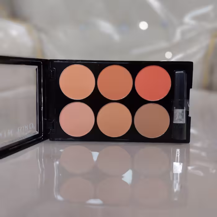 رژگونه 6 رنگ مات و مخملی رمانتیک برد کد C _صاف و یکدست