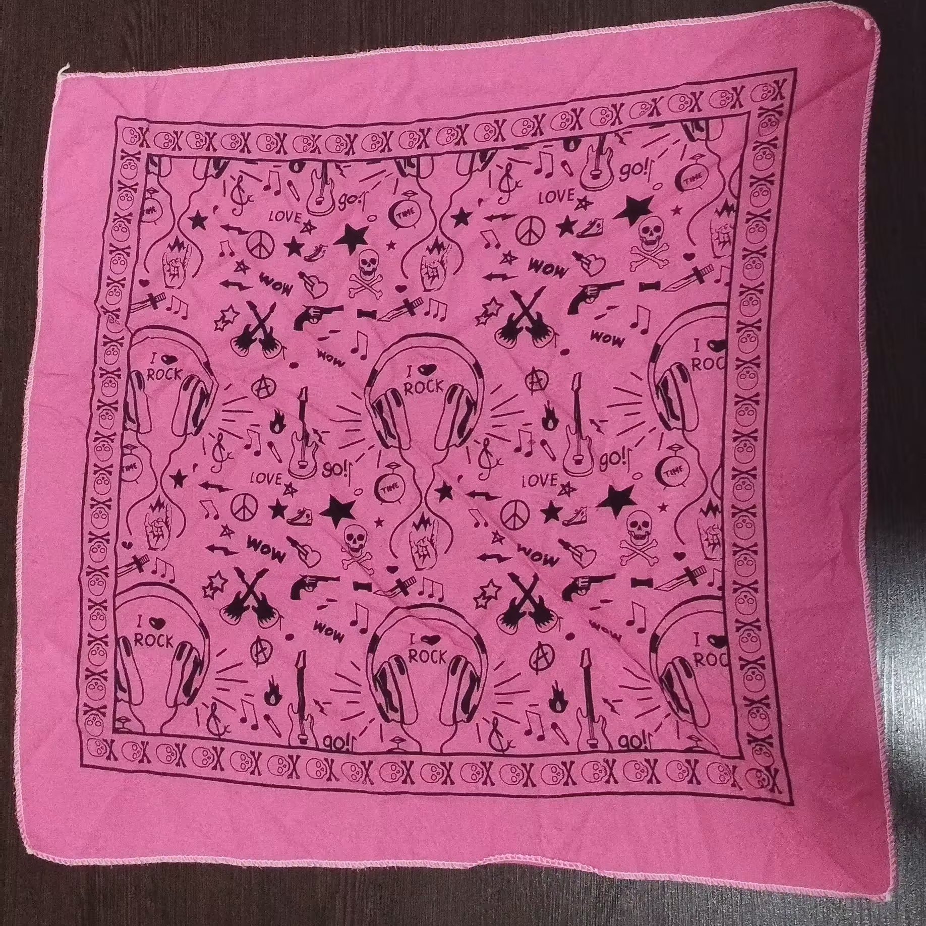 باندانا  سایز 50 در 50 (حراج)