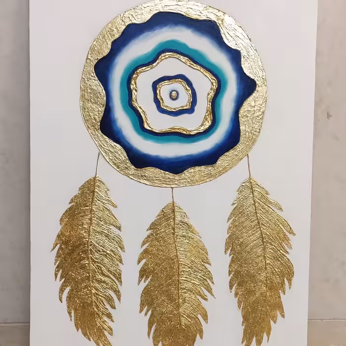 تابلو نقاشی برجسته و ورق طلا چشم نظر و پر در ابعاد 60×90سانتی متر