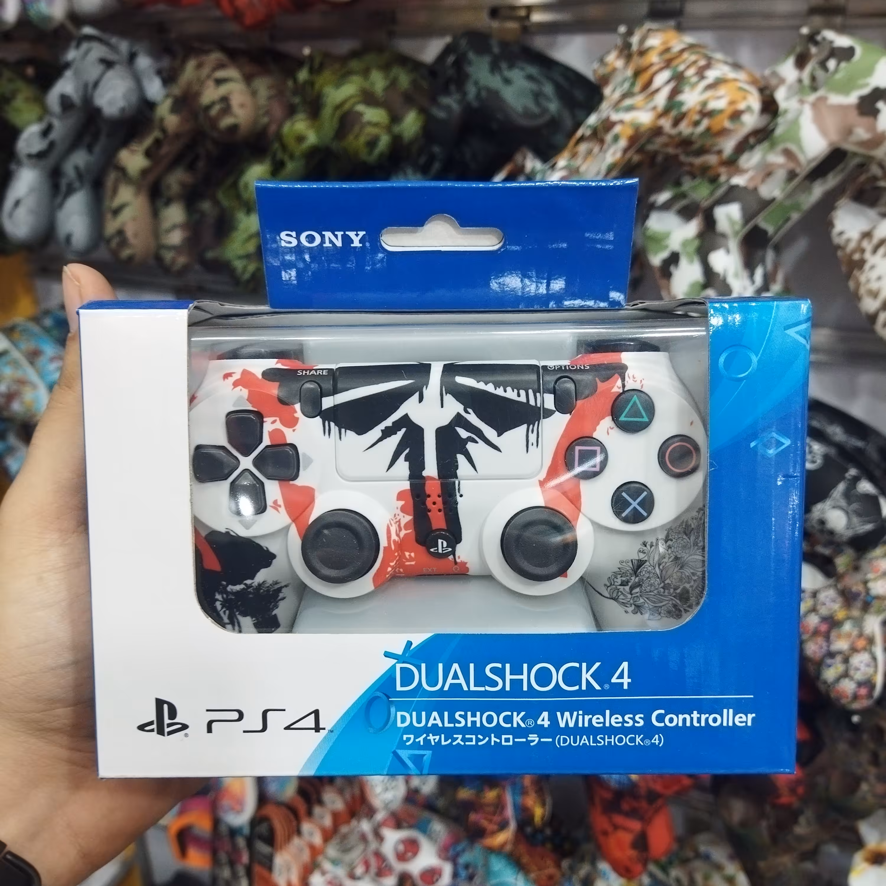 دسته پلی استیشن4 طرح خاص سفید مشکی قرمز