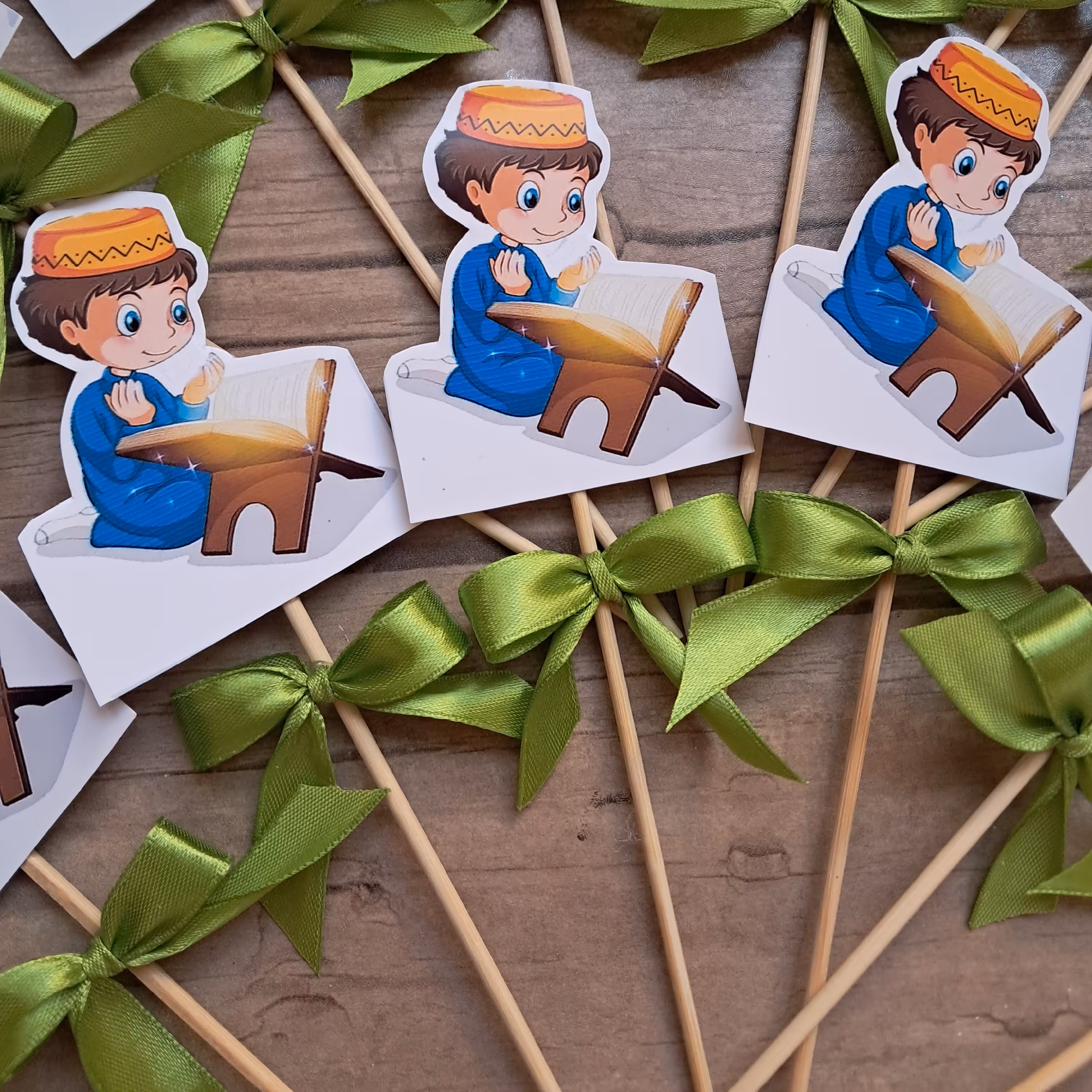 گیفت جشن قرآن و عبادت وجشن تکلیف پسرانه  بسته ی 50عددی