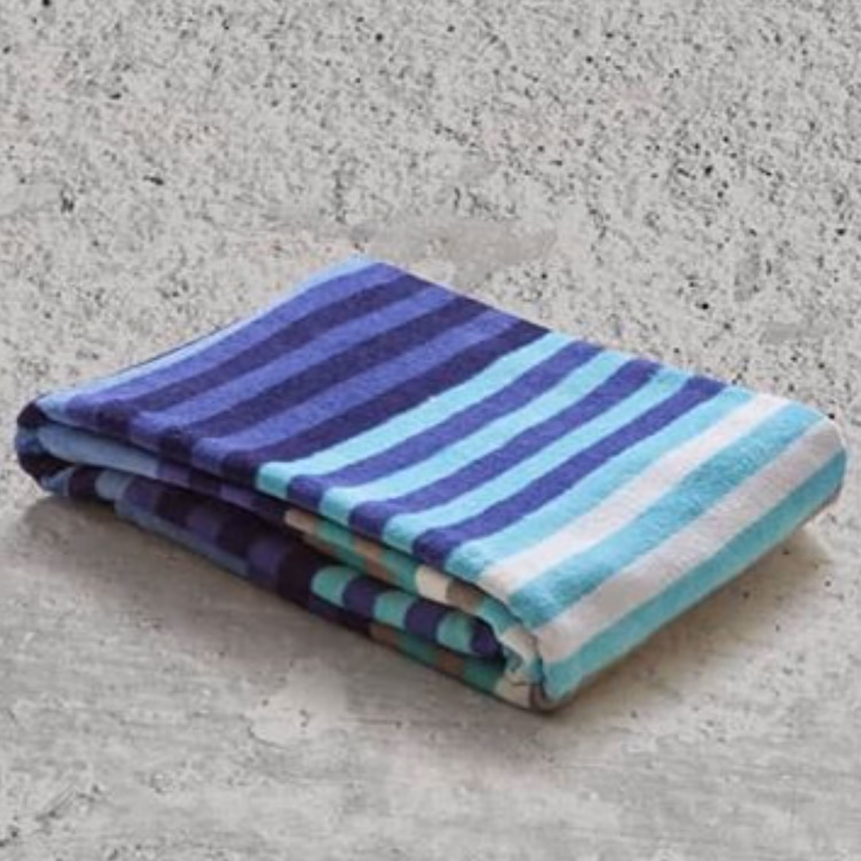 حوله استخری پودایران طرح افتاب ابی با ابعاد 70در140 (100درصد پنبه) رنگ ثابت