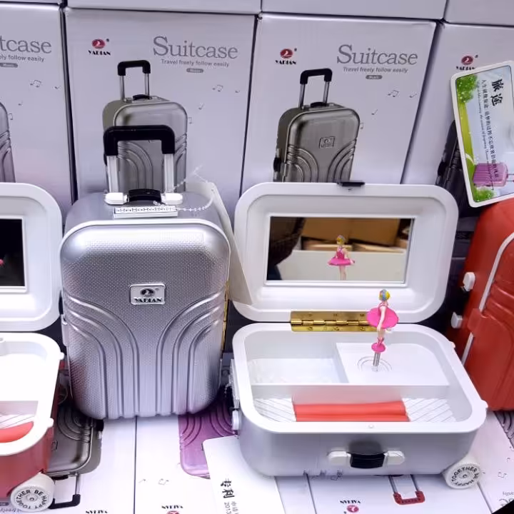 جعبه آرایشی ، جعبه جواهر ، چمدان موزیکال ، جعبه موزیکال ، باکس موزیکال ، هدیه شیک