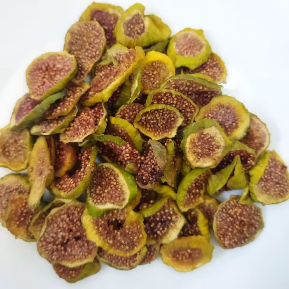 انجیر سبز اسلایسی خشک صد گرمی شیرین و خوشمزه 