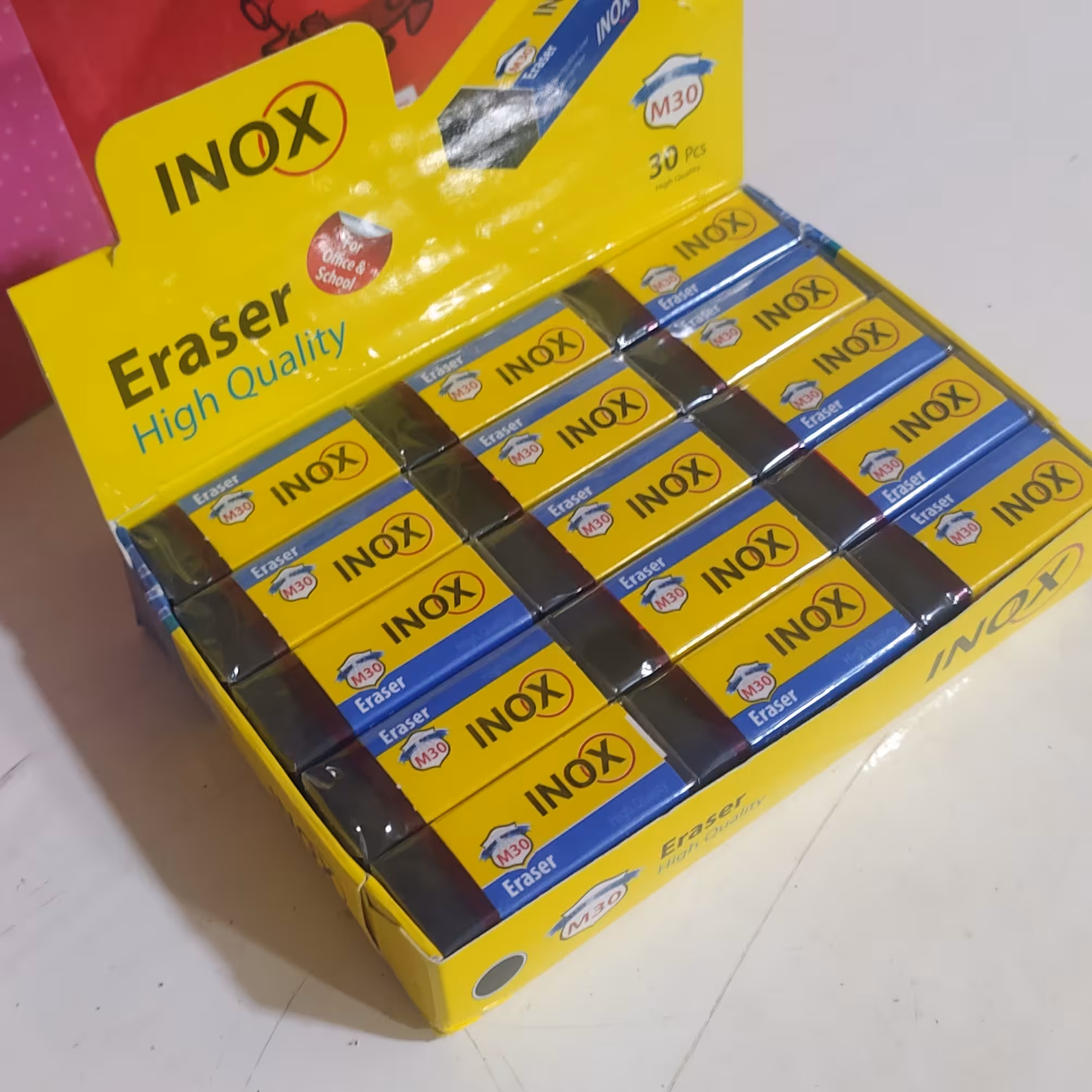 پاکن اینوکس