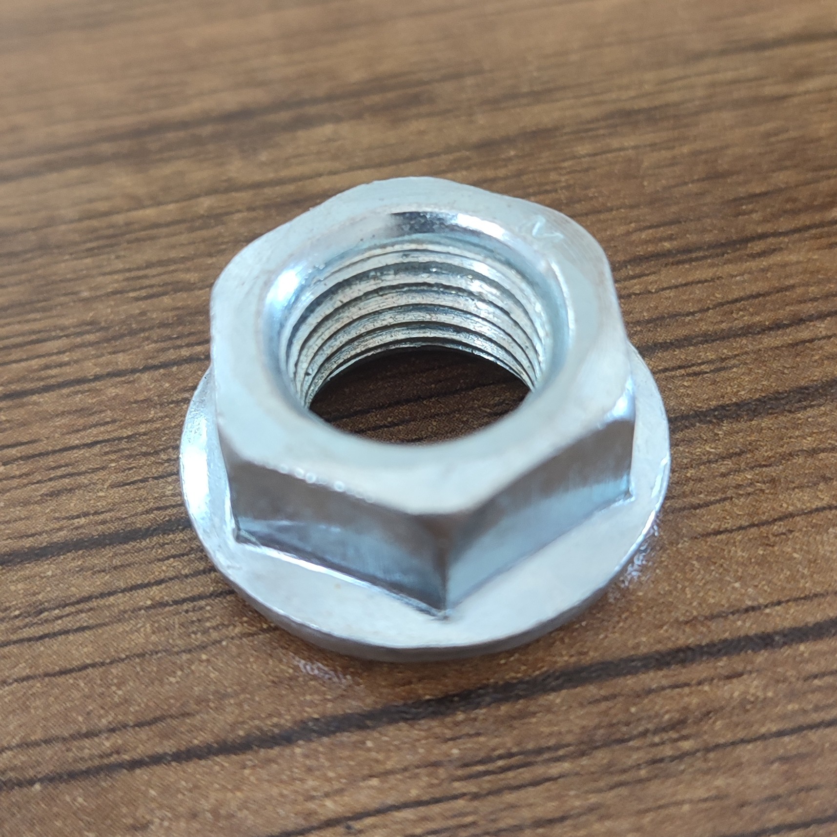 مهره میل چرخ عقب هندا