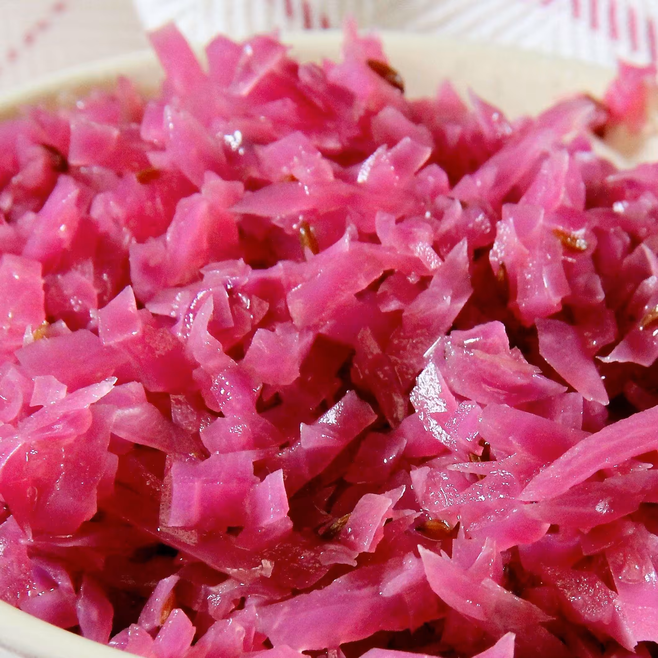 ترشی تخمیری کلم قرمز ( ساورکرات )بدون سرکه حاوی  انواع ویتامین ها و پروبیوتیک