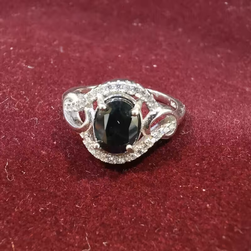 212-انگشتر نقره زنانه با سنگ یاقوت کبود اصلی آفریقایی کد 3