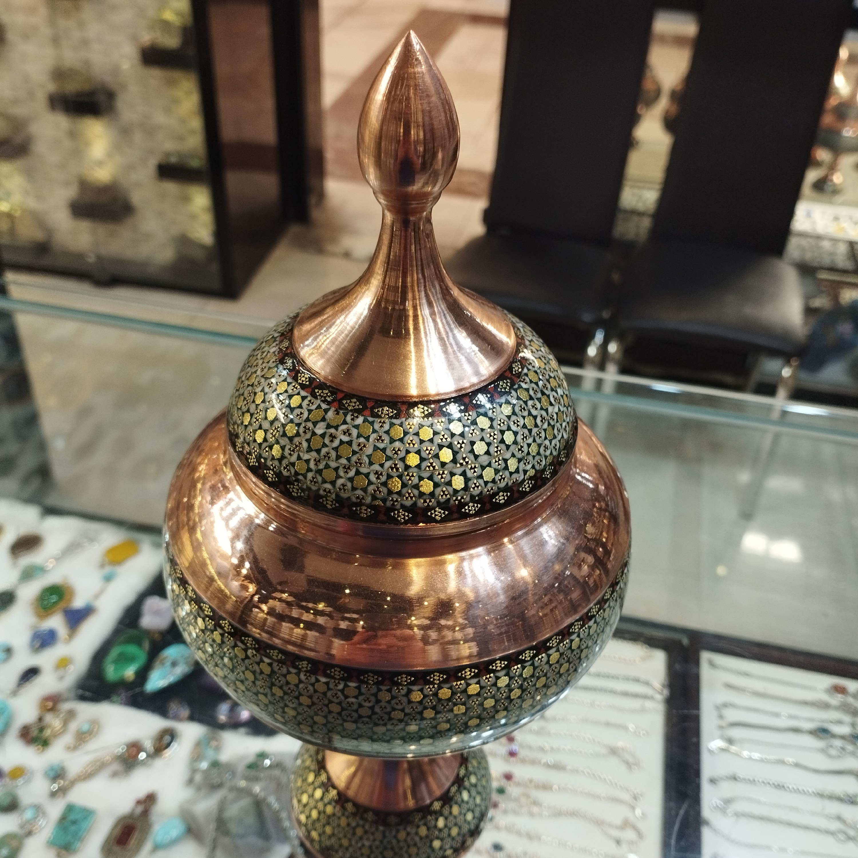 شکلات خوری پایه دار سایز متوسط مس و خاتم