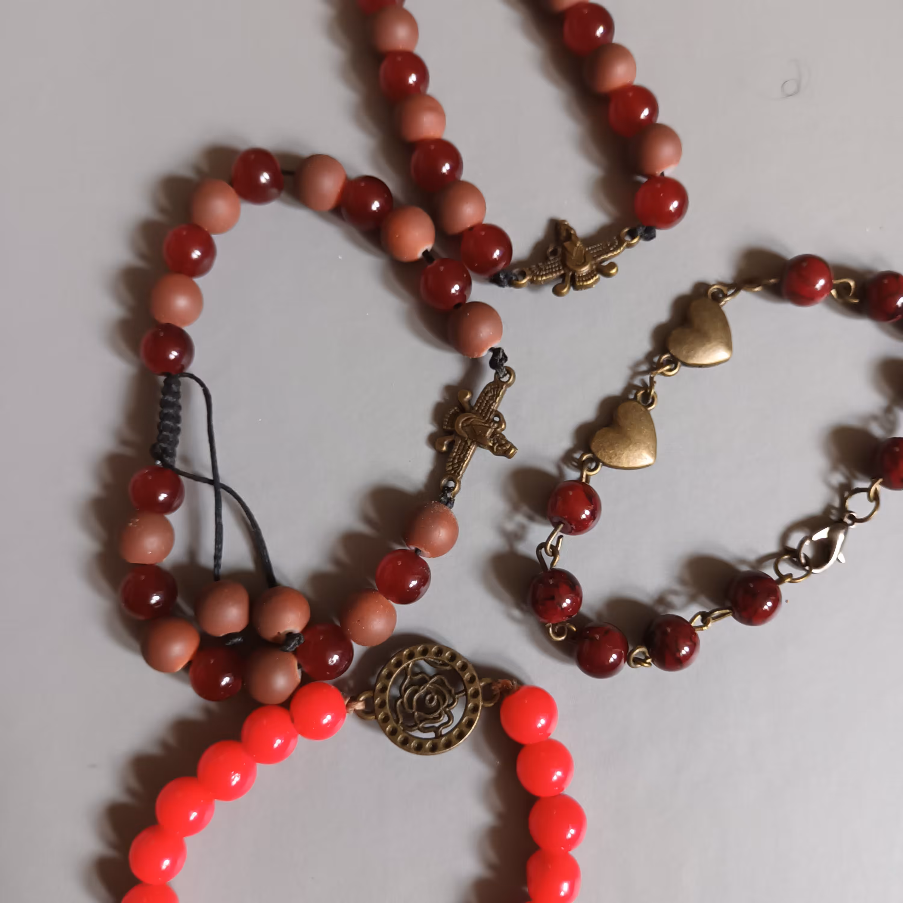 زیورالات دستبند مهره ای