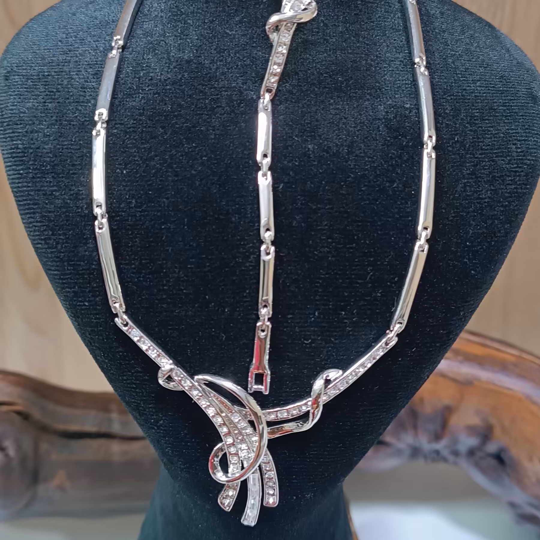 سرویس جواهر .با آبکاری رادیوم.سنگها مخراج کاری شده.با50درصد تخفیف.