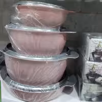 سرویس قابلمه چدنی 10 پارچه ،در پیرکس ،سه سایز 28،24و 20،سایز تابه 28