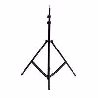 سه پایه نگهدارنده نور  