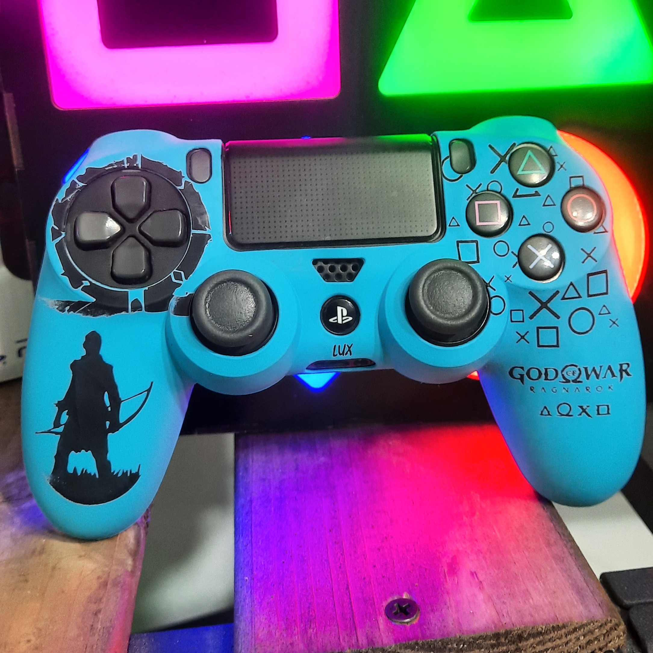 کاور دسته سیلیکونی ps4طرح گاد آف وار