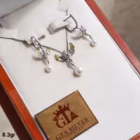 نیمست فرشته نقره عیار925 کاملا مشابه نمونه طلا ابکاری طلا