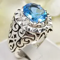 انگشتر توپاز آبی سوئیس الماس تراش نقره کار دست ساز 