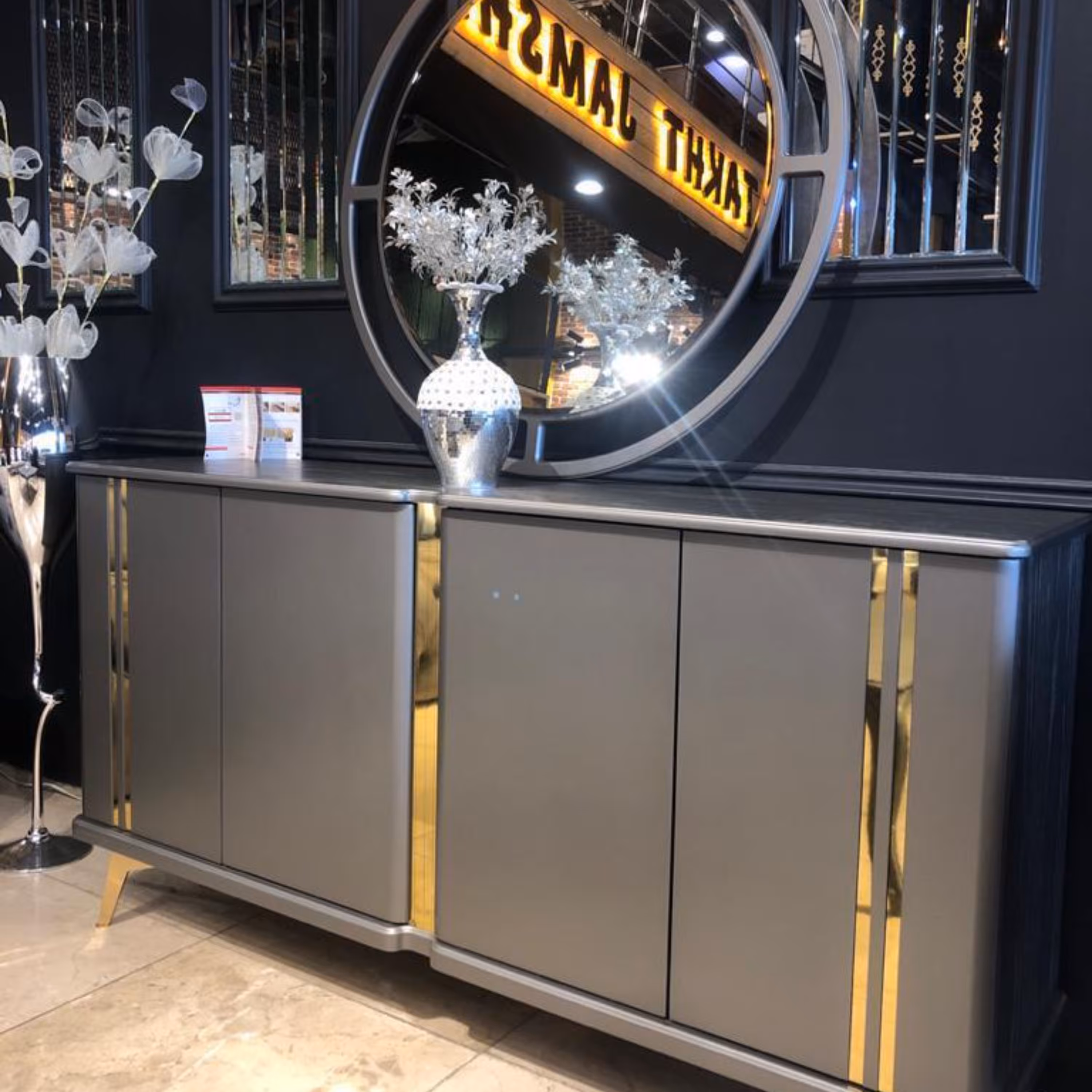 آینه و کنسول مدل فلورانس