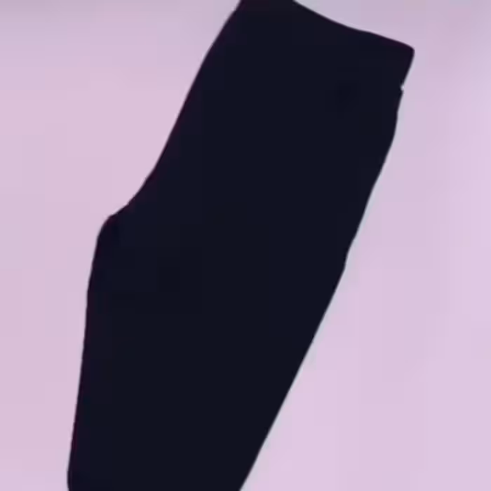 شلوار غواصی تک رنگ سایز 38 و سایز 46 موجوده.مناسب بیرون