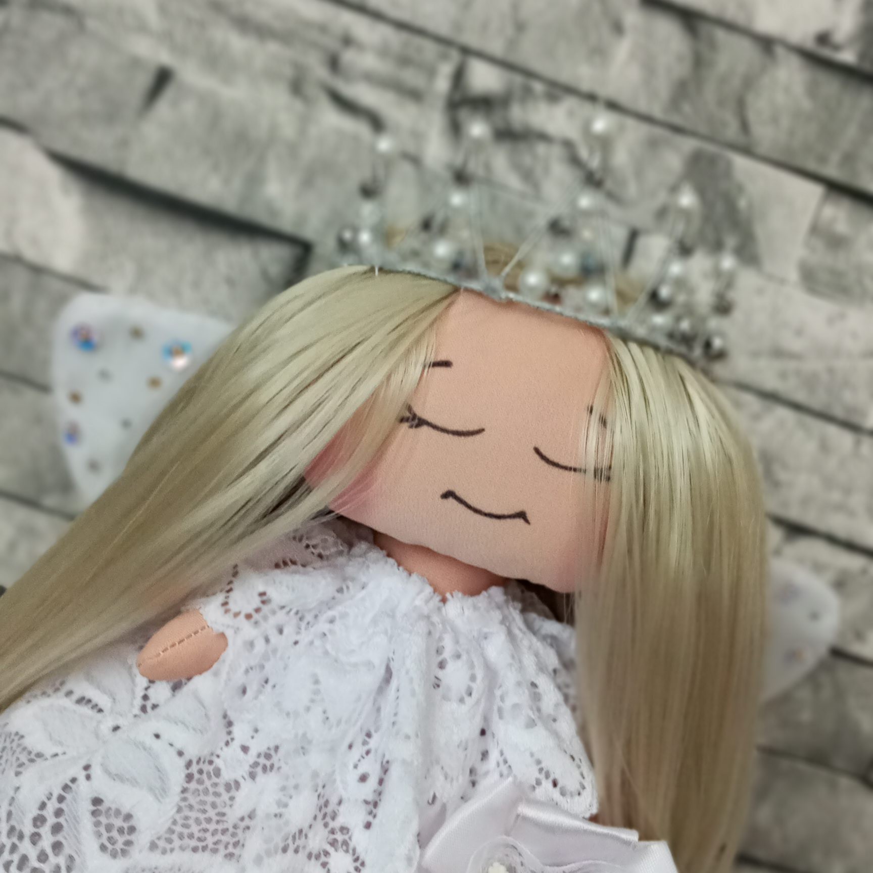 عروسک فرشته آرامش عروس همراه پایه دکوری شیک و خاص مناسب جهیزیه عروس ،سیسمونی و تزیین منزل