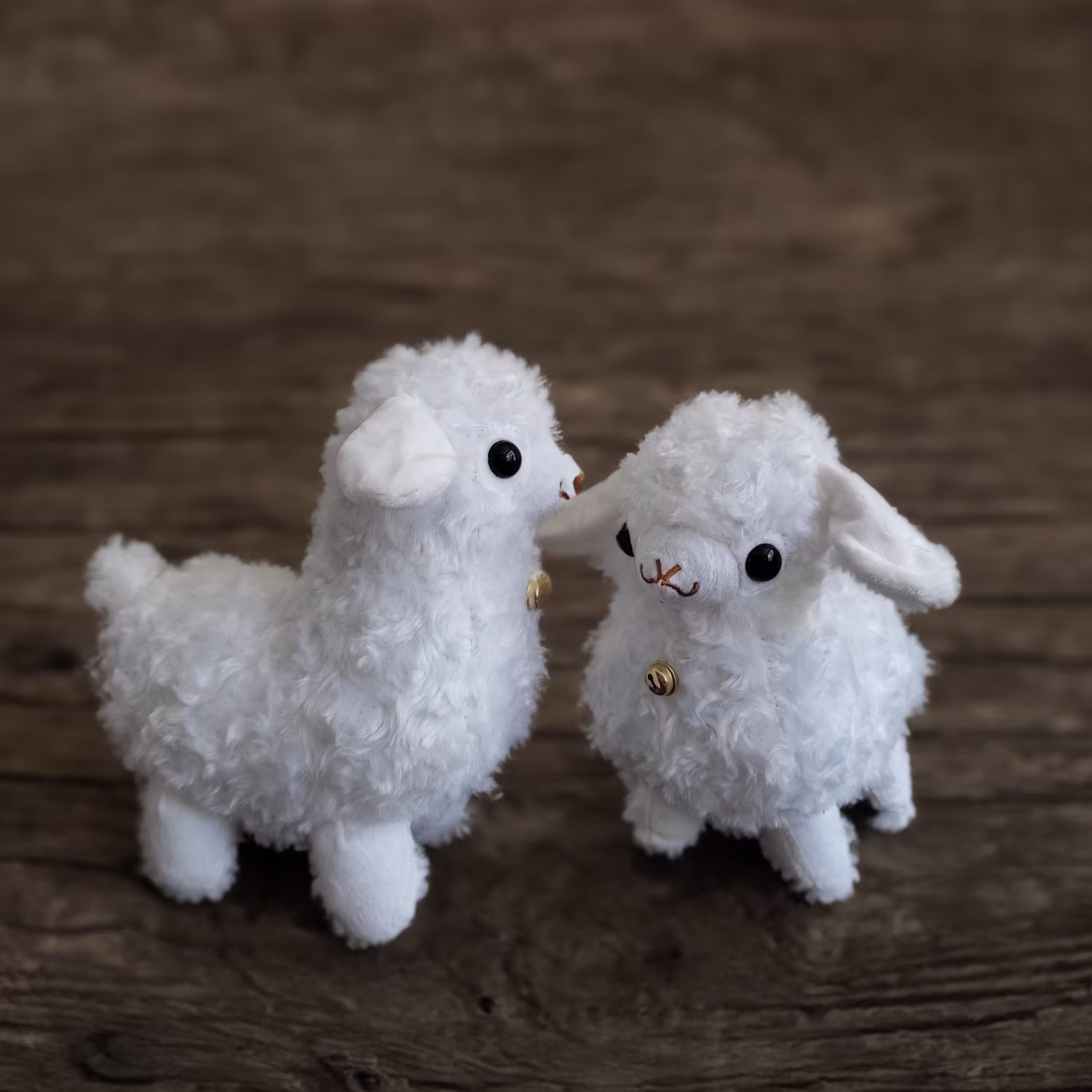 عروسک  قوچ زنگوله دار  اورجینال(25 سانت)