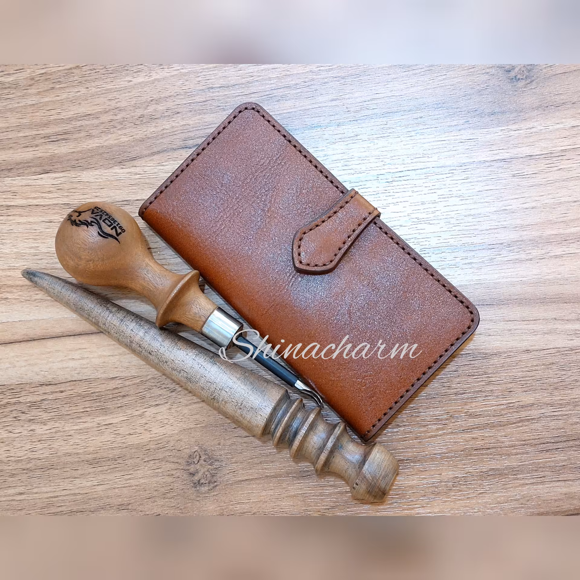 کیف موبایل لپ تاپی با چرم طبیعی و دستدوز