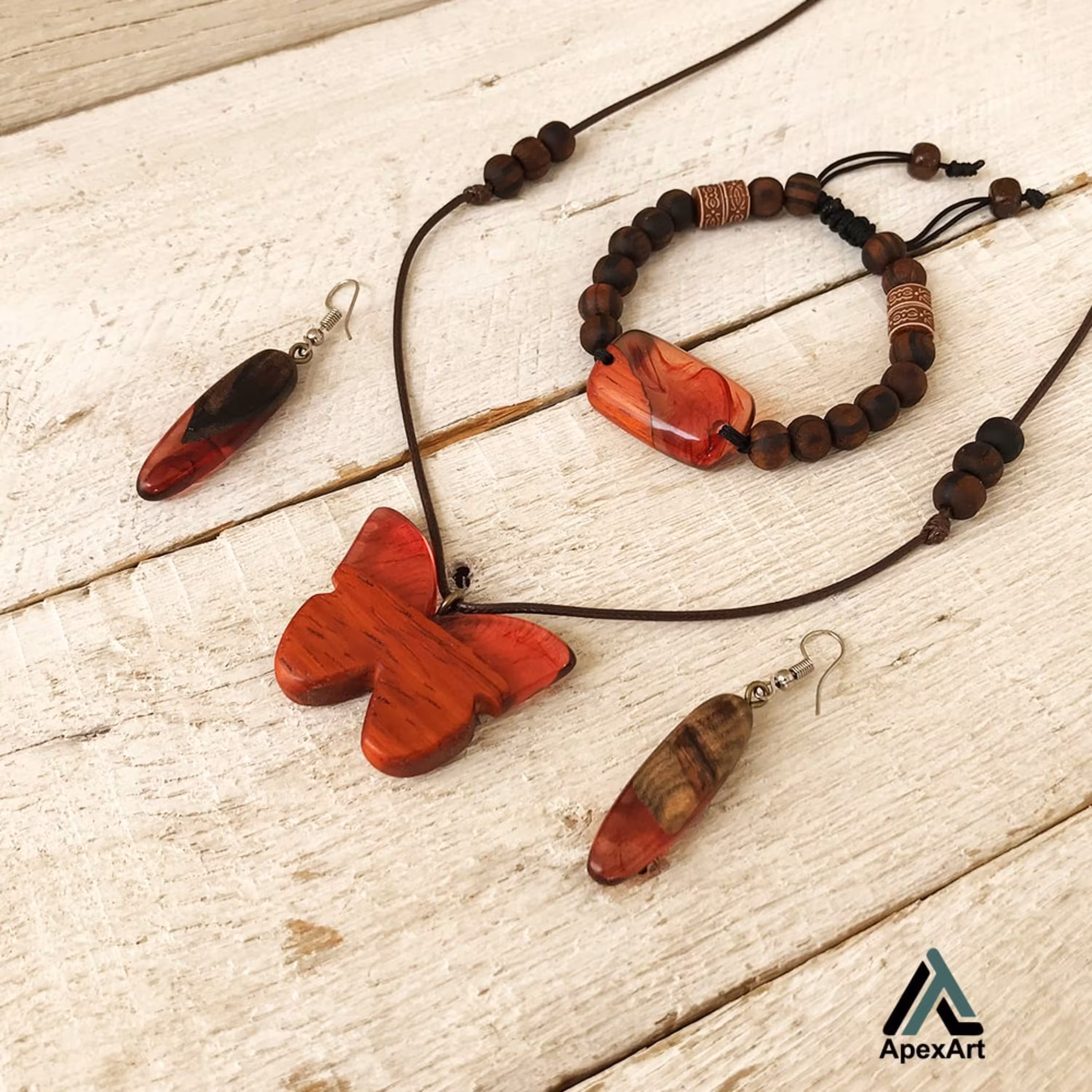 ست رزینی گردنبندگوشواره و دستبند