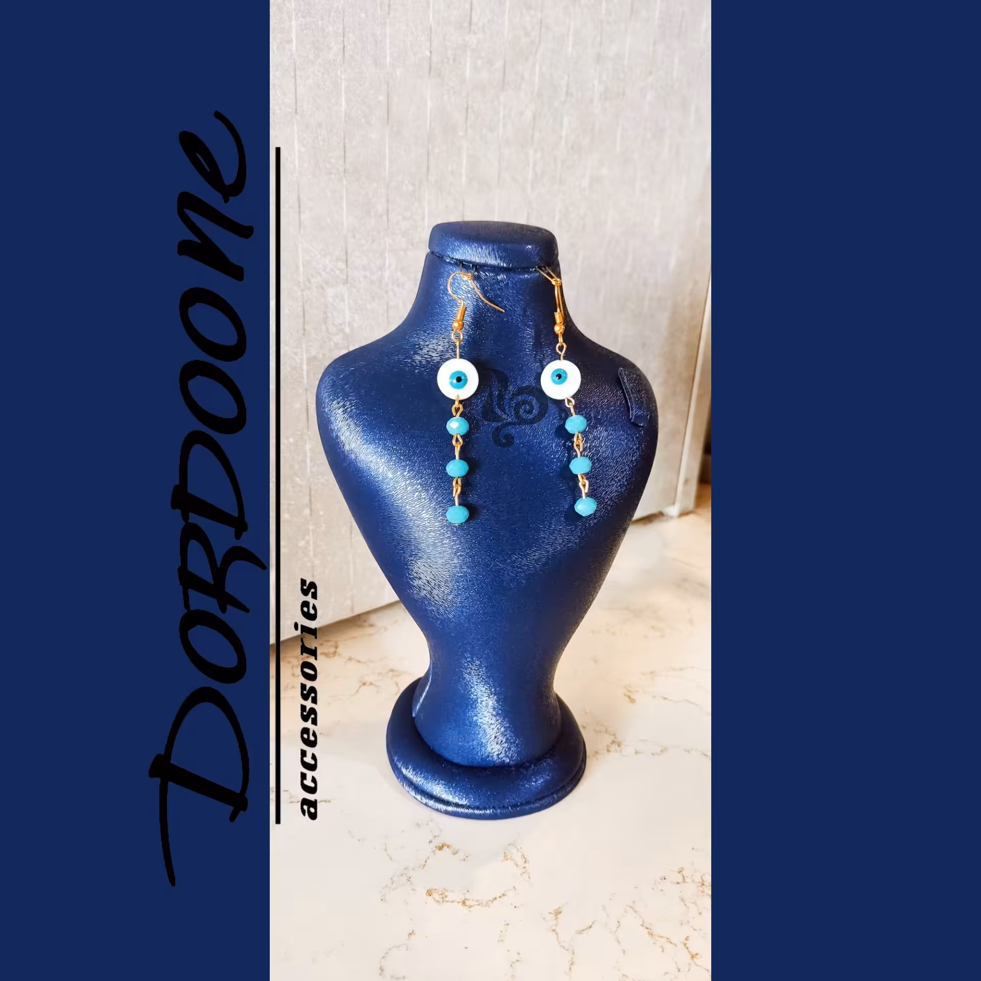 گوشواره چشم نظر صدفی تزیین شده با کریستال های فیروزه ایی