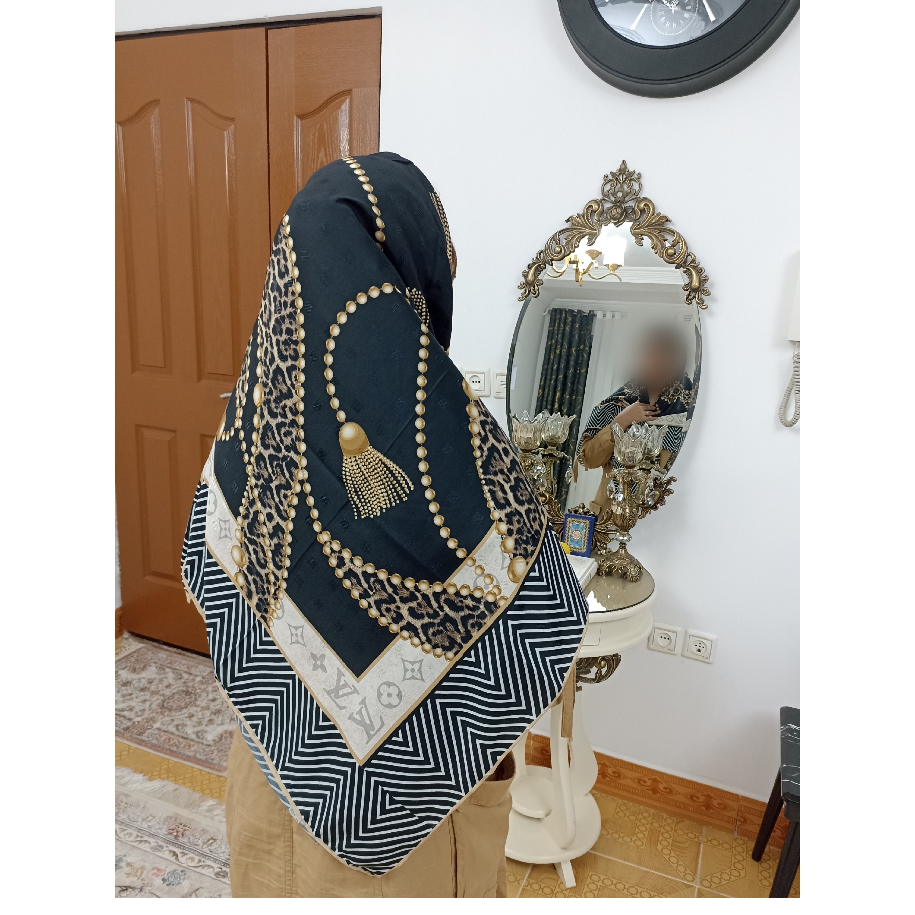 روسری نخی مشکی طلایی طرح زنجیر خنک ویژه تابستون