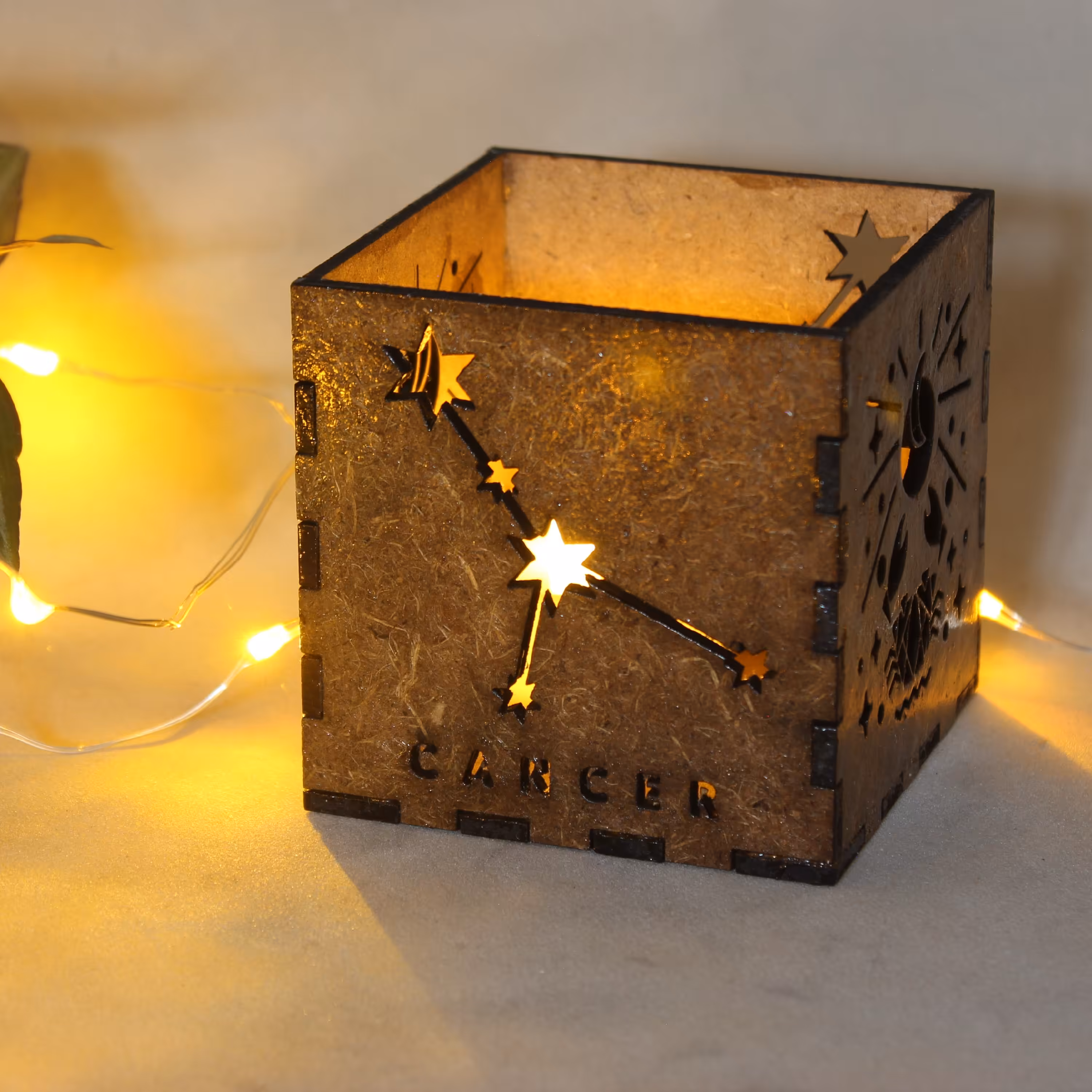 جاشمعی تیر   با صورت فلکی و رسم فلکی  سرطان 