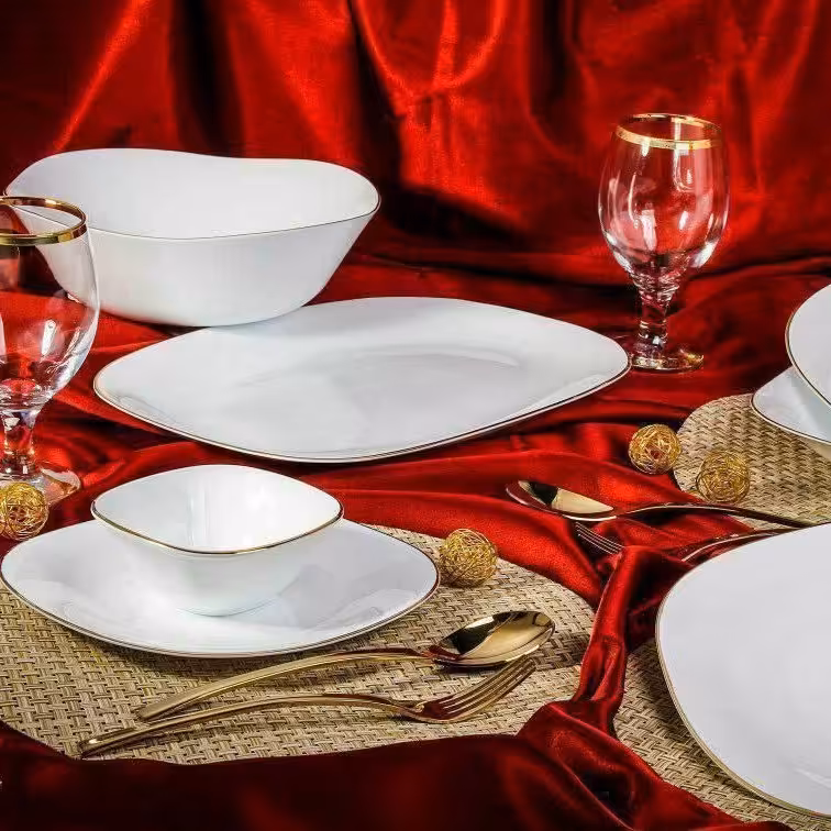 سرویس26 پارچه آرکوپال مربع لبه طلایی