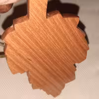 برگ درخت به صورت جاسوئیچی 