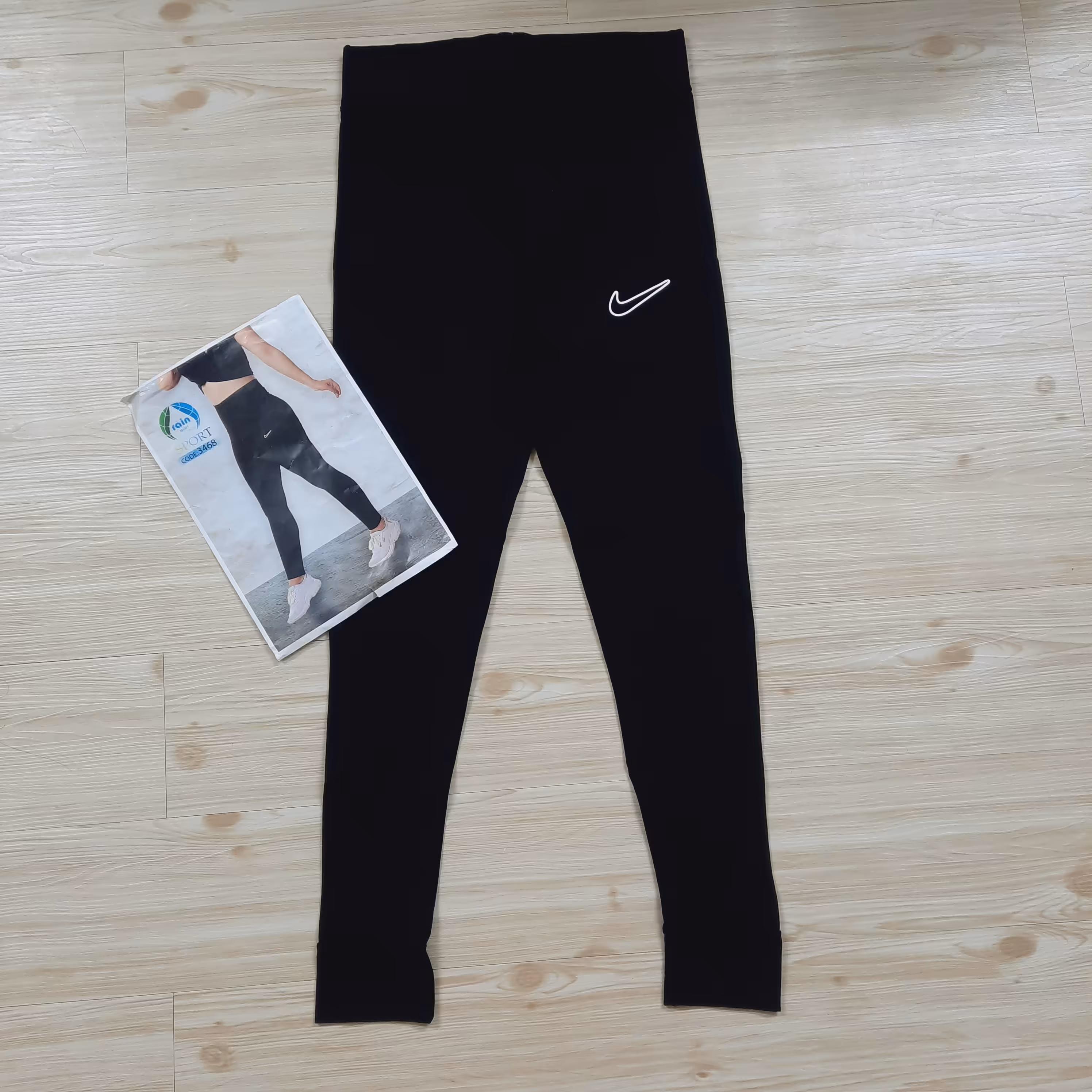 شلوار اسپرت زنانه دم پا مچ رنگ مشکی فری سایز مناسب 38 تا 42 جنس نخ پنبه لاکرا (لطفا قبل از ثبت سفارش موجودی بگیرید) 