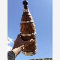 بطری بلوط  امریکایی یک ونیم لیتری  با حلقه های محکم کننده  بدون ترک خورد گی ساخته شده به روش قدیمی وحرارتی  خم کردن چوب 