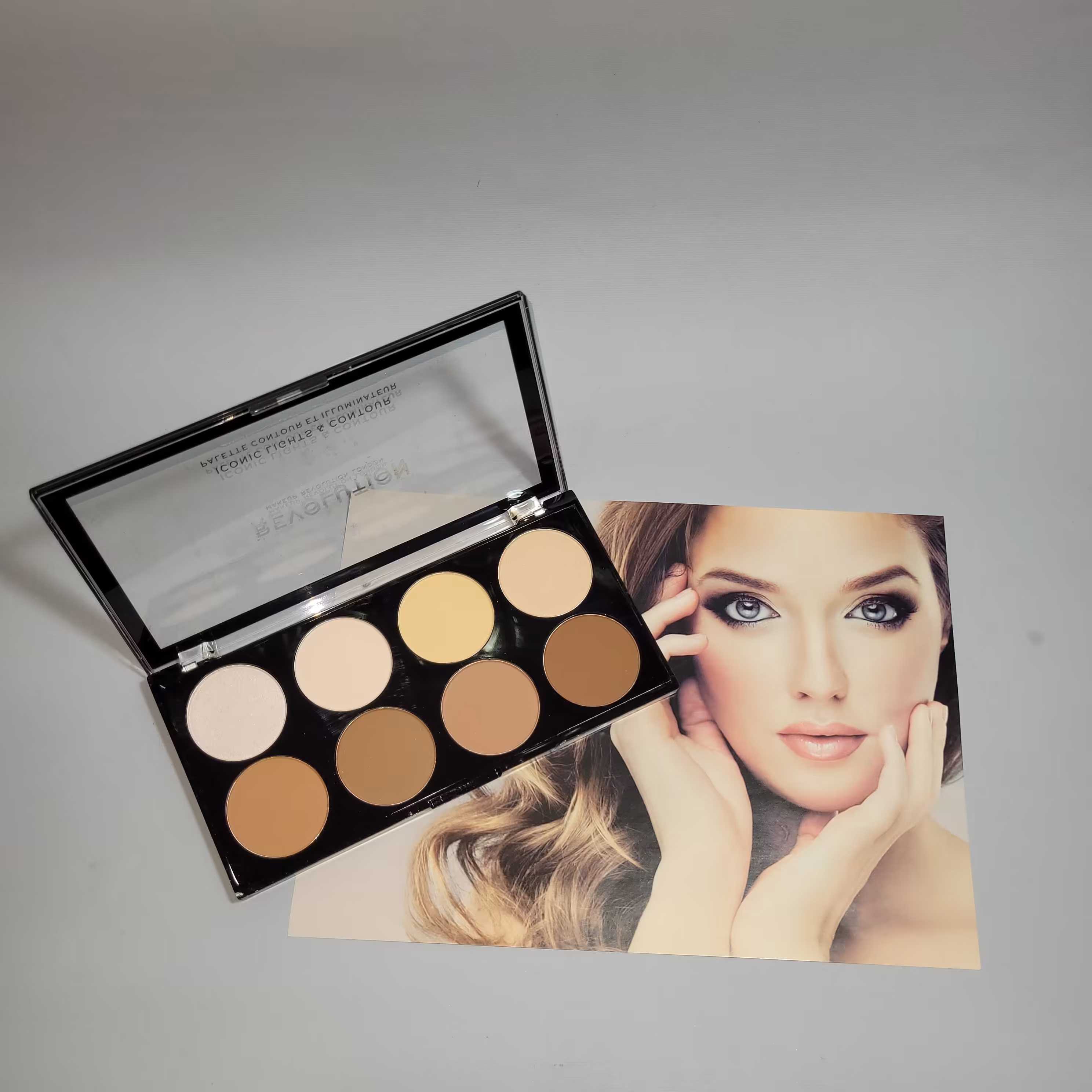 پالت کانتور و کانسیلر  اورجینال  رولوشن  8 رنگ کاربردی 