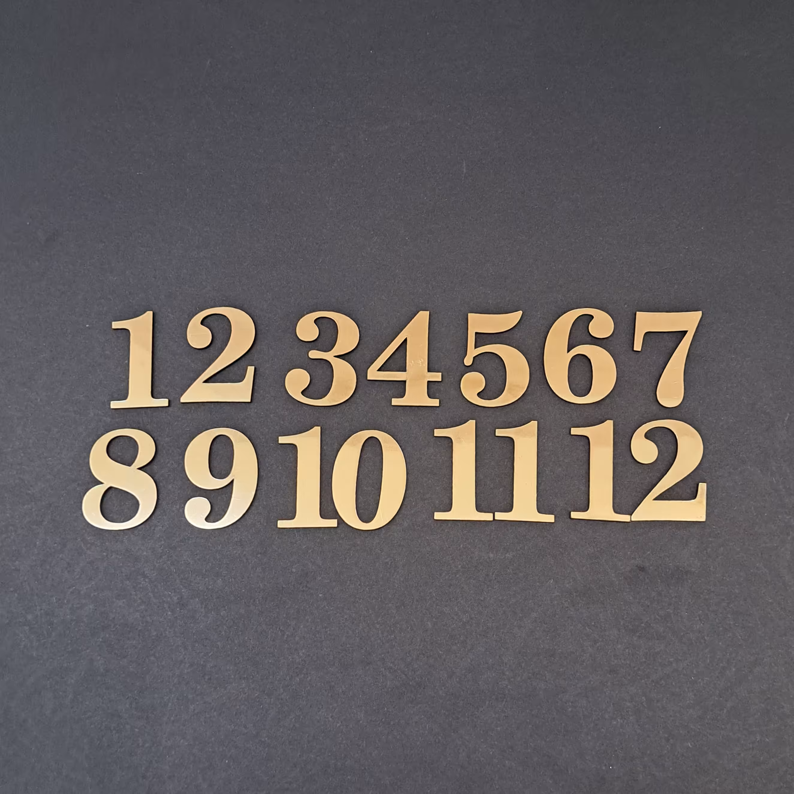 ست 12 تایی اعداد انگلیسی مولتی استایل . کد 1 . 4 سانت . طلایی، نقره ای . مسی